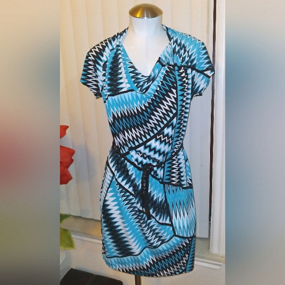 👗IT'S A SALE!! EUC, PRINT DRESS👗
